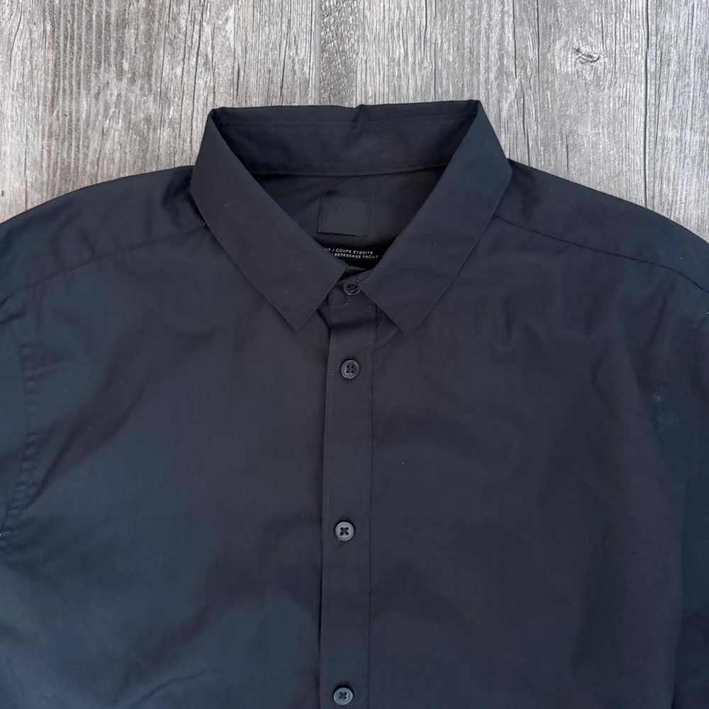 H&M Men’s Button Down Long Sleeve Black Dress Shirt Slim Fit Medium